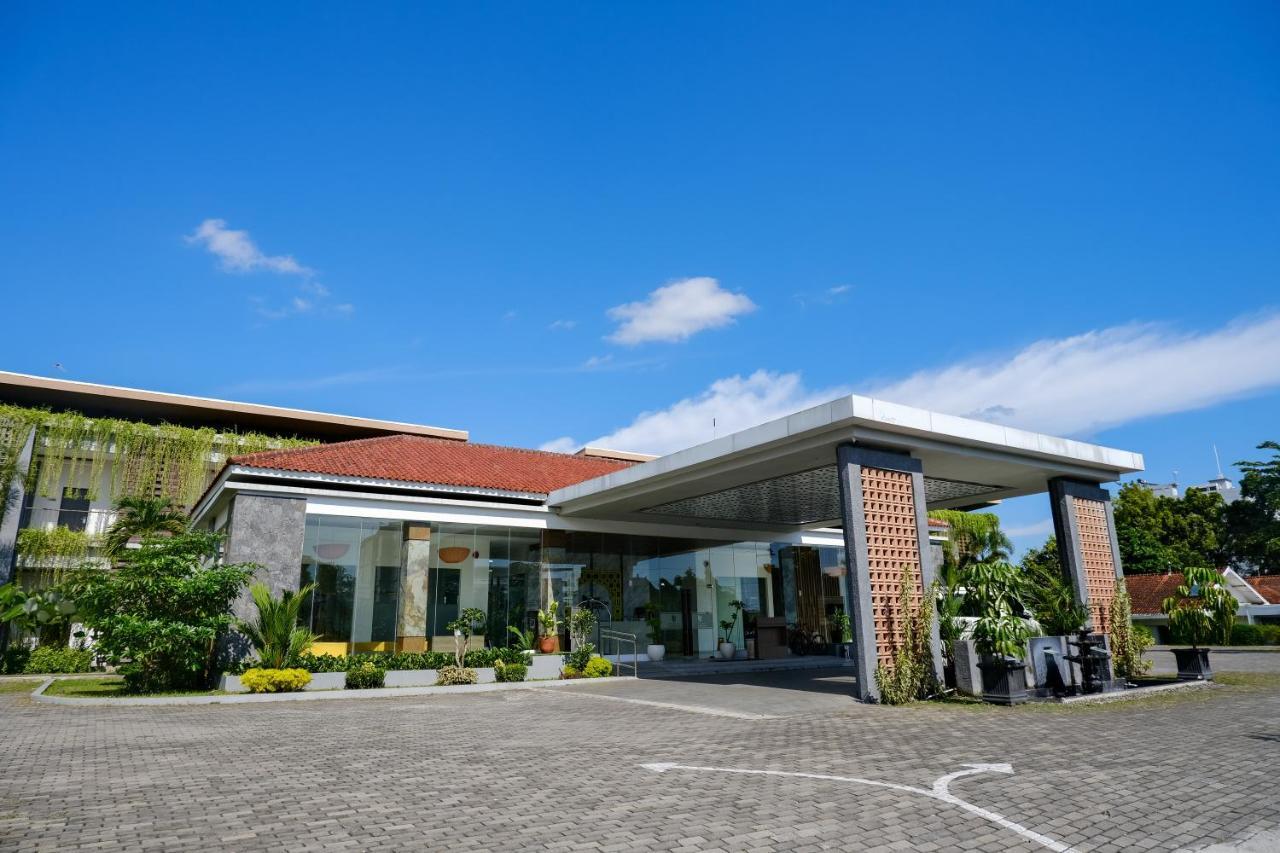 Lpp Garden Hotel Maguwo Esterno foto